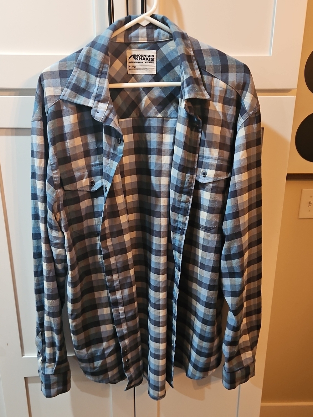 Mountain Khakis Blue and White Plaid Button-Down Shirt Xl